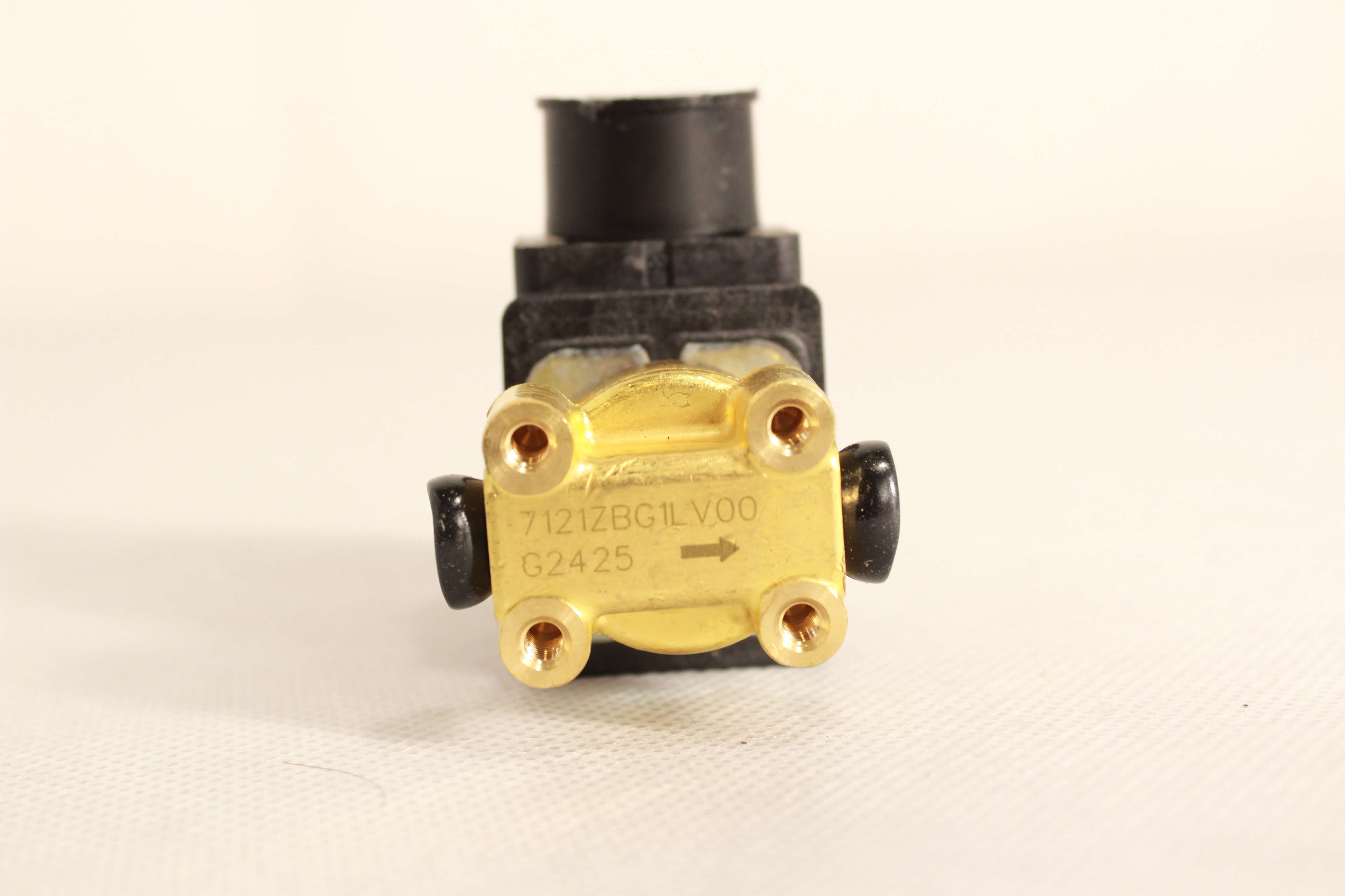 Elektrozawór 2-drogowy 1/8 24 VAC 50/60 Hz, 9W 8F998 - Thumbnail 3