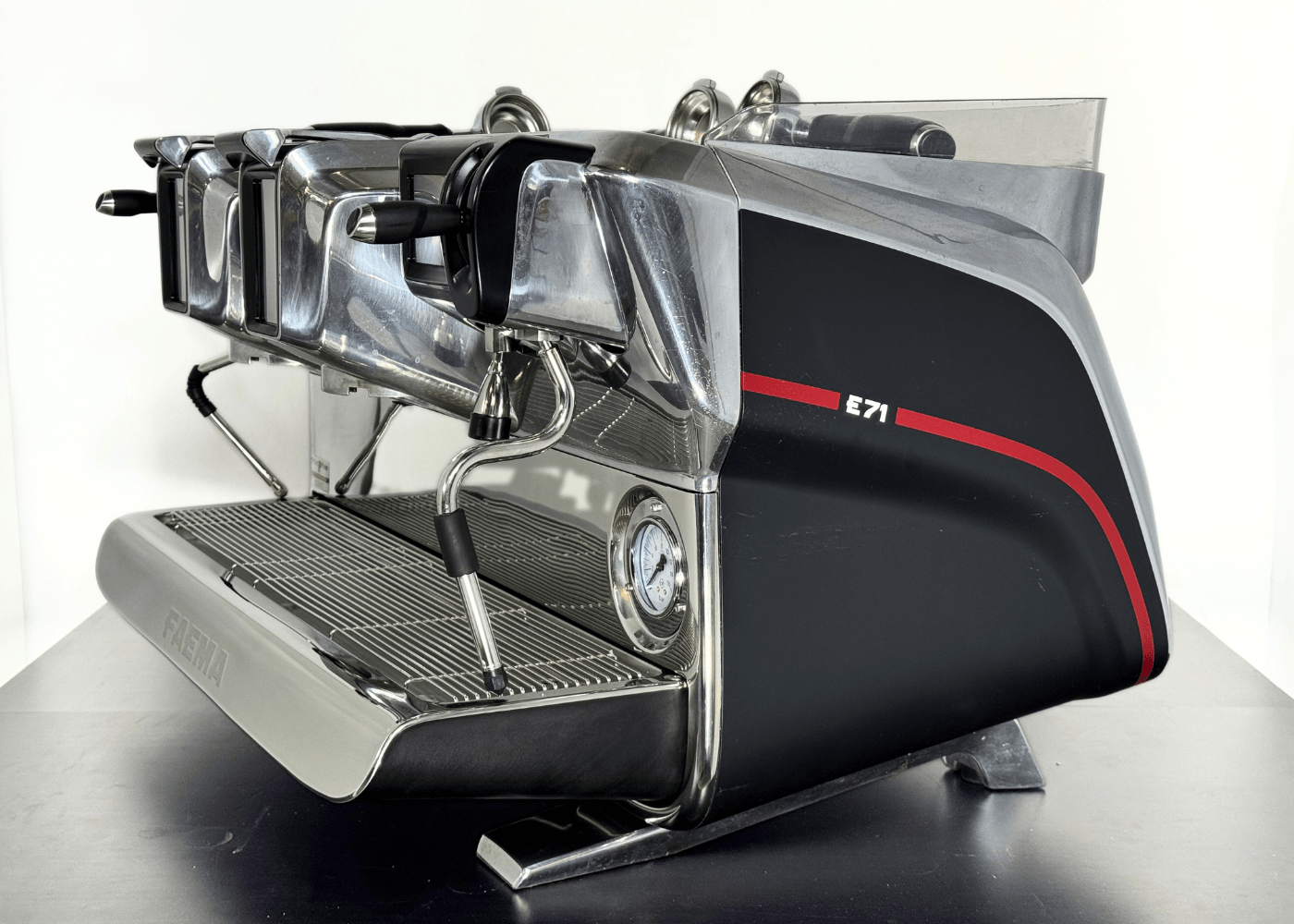 Faema E71 2 grupy – Profesjonalny włoski ekspres kolbowy klasy premium - Thumbnail 2