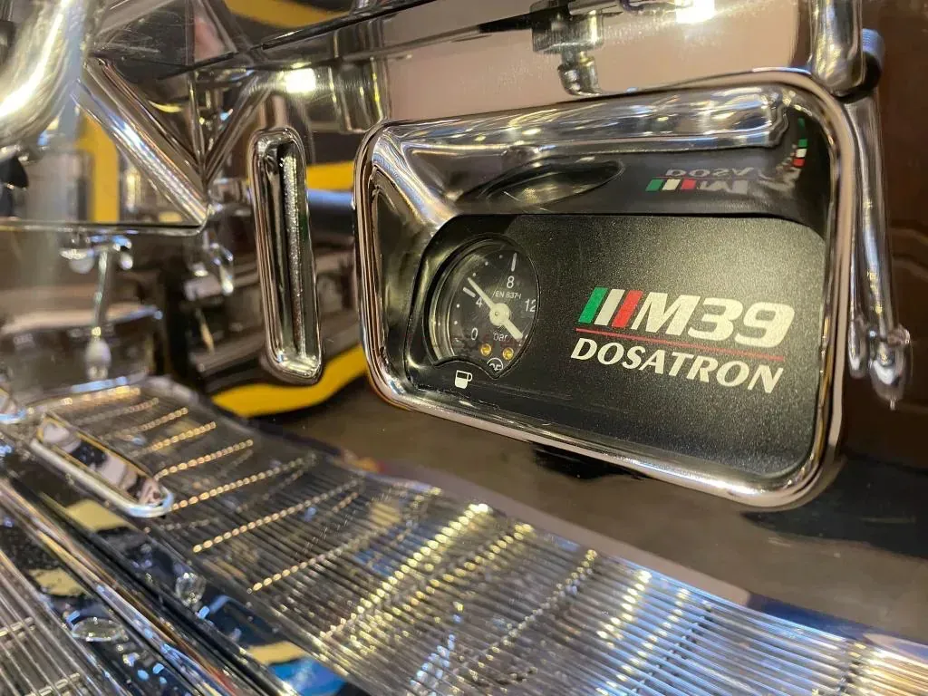 La Cimbali M39 Dosatron 2 grupy - Kolbowy ekspres do kawy wysoka grupa - Thumbnail 2