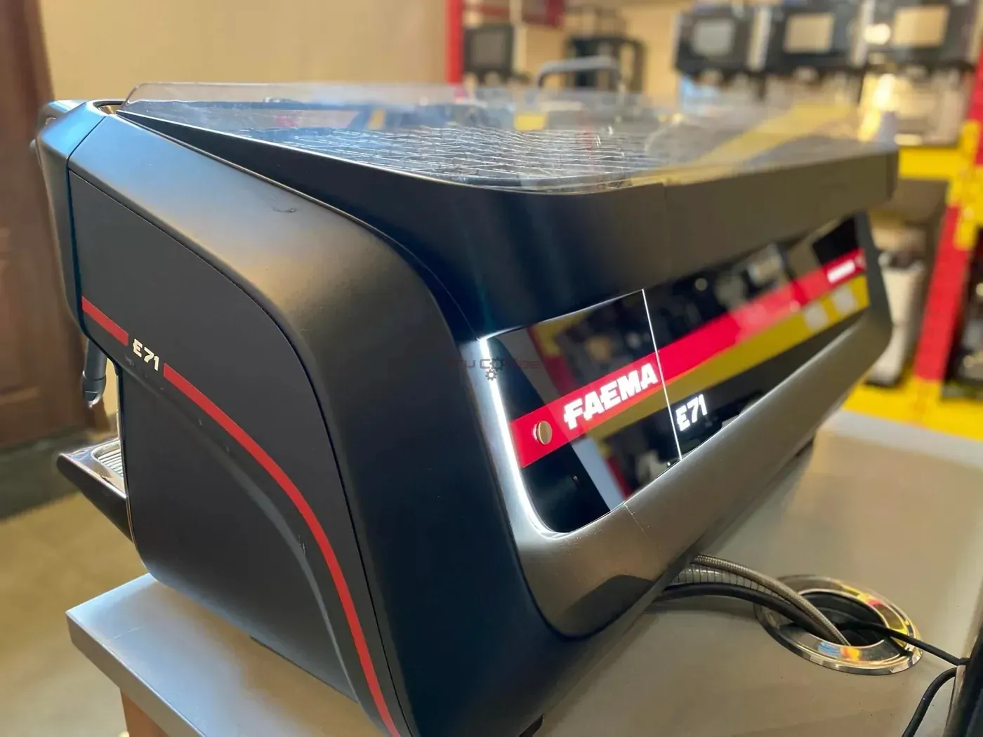 FAEMA E71 3 grupy - Kolbowy ekspres do kawy - Thumbnail 3