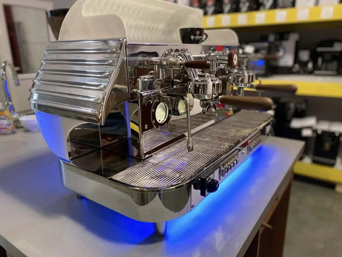 Elektra Barlume 2 grupy - Kolbowy ekspres do Kawy - Thumbnail 2