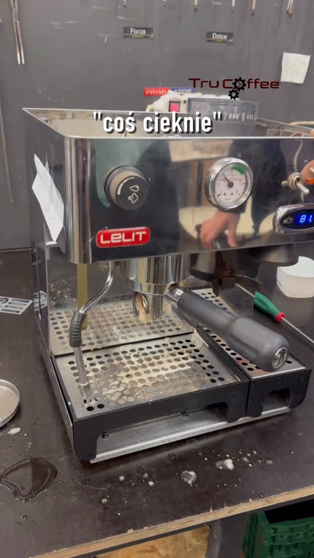 ☕ Naprawiamy nie tylko ekspresy automatyczne!
Zajmujemy się również serwisem domowych ekspresów kol