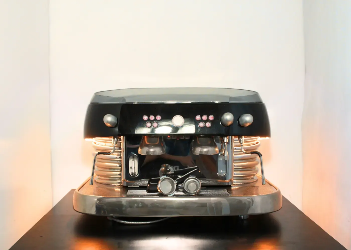 Brasilia Excelsior 2 grupy - Elegancki włoski kolbowy ekspres do kawy