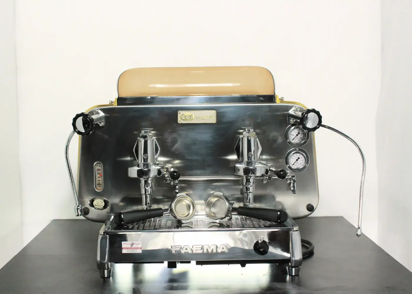 Faema E61 Legend 2 grupy – Kultowy włoski ekspres do kawy