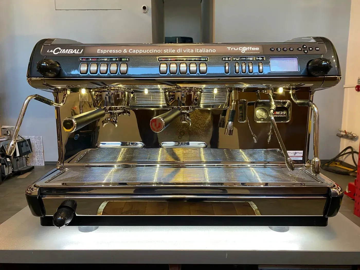 La Cimbali M39 Dosatron 2 grupy - Kolbowy ekspres do kawy wysoka grupa