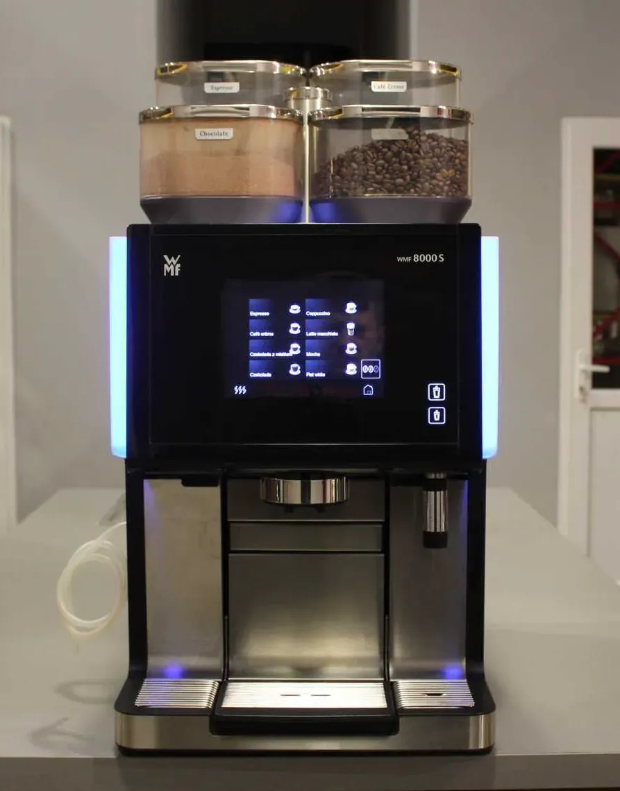 WMF 8000S - Automatyczny ekspres do kawy z lodówką i podgrzewaczem