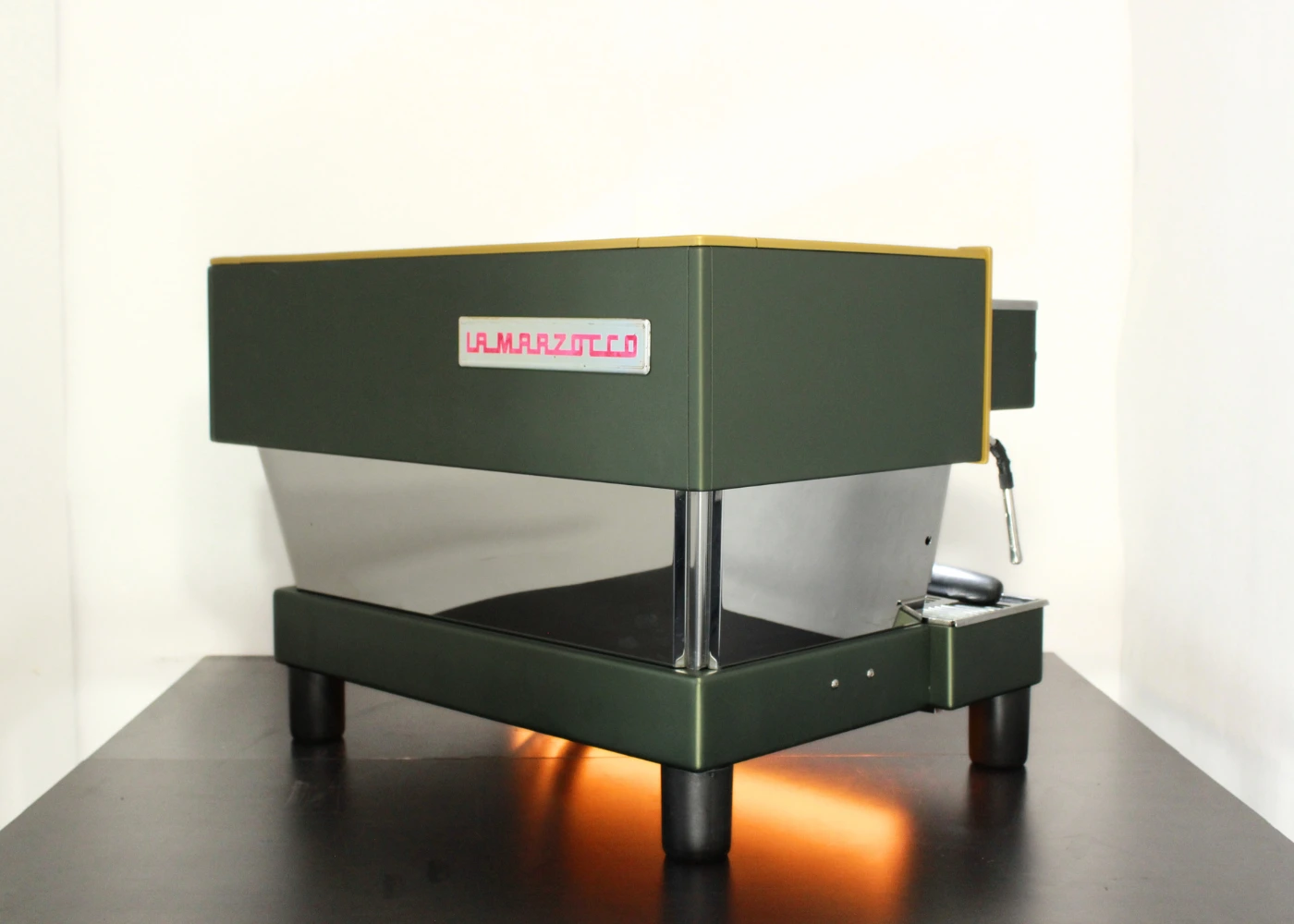 La Marzocco Linea Green Gold 2 grupy - Kultowy włoski kolbowy ekspres do kawy - View 2