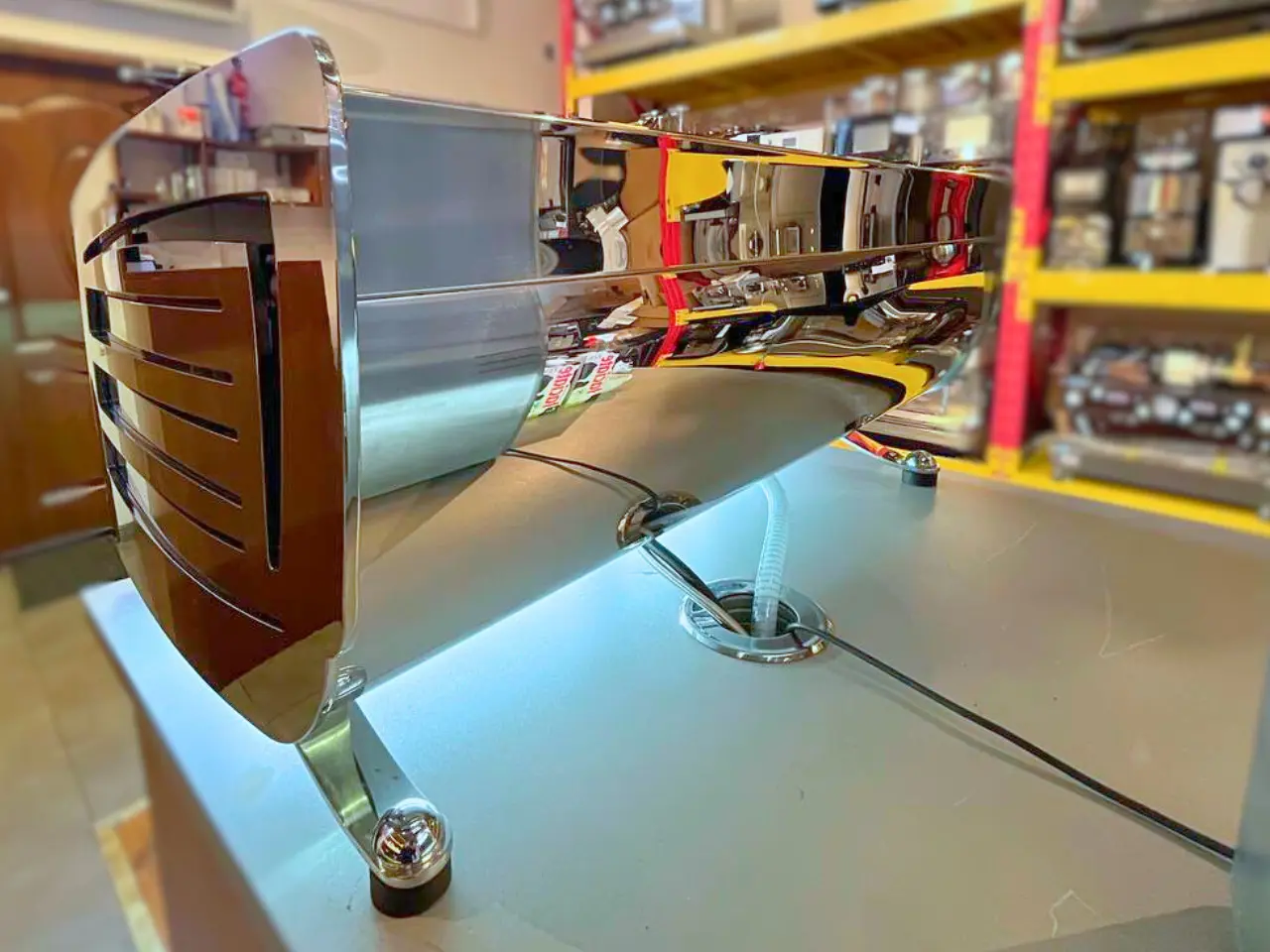 Victoria Arduino Black Eagle Gravimetric 3gr - Kolbowy ekspres do kawy - View 3